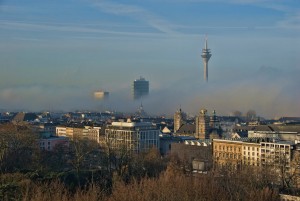 Stadt im Nebel