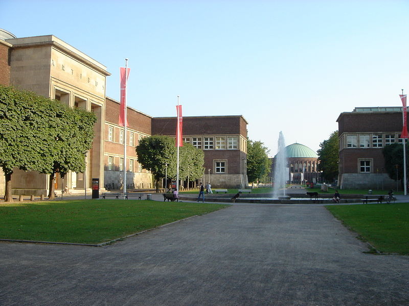 Kunstachse_Ehrenhof