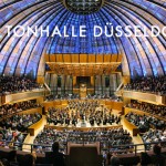 Konzert Vergnügen für 2.000 Zuschauer in Düsseldorfs top moderner ehemaligen Sternwarte